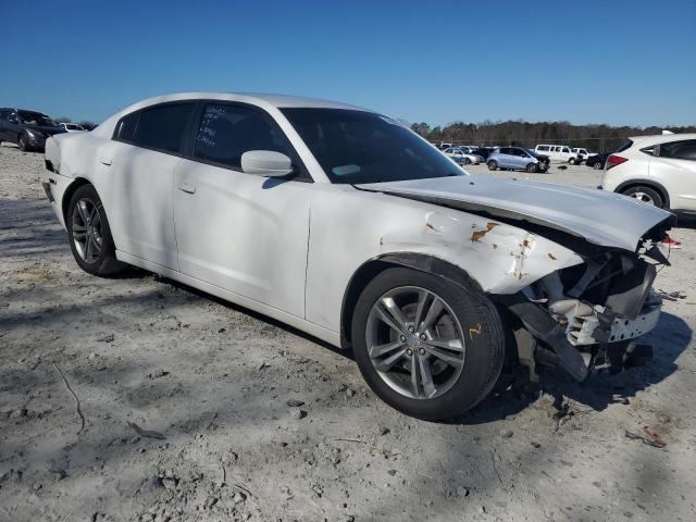 2C3CDXFG0EH312860 - 2014 DODGE CHARGER SE WHITE photo 4