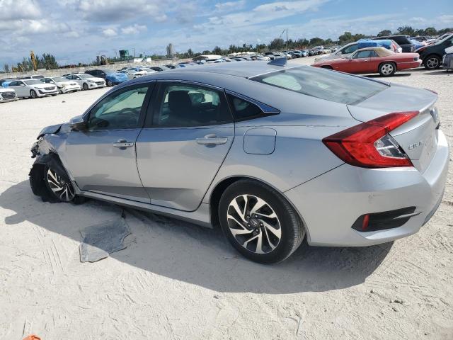 19XFC2F77JE031577 - 2018 HONDA CIVIC EX SILVER photo 2