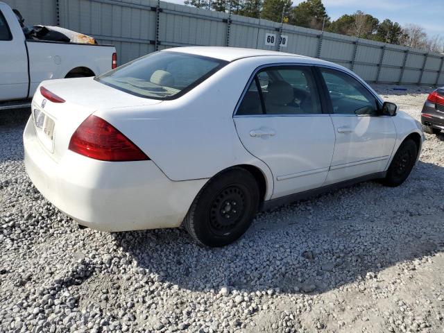 1HGCM56437A214558 - 2007 HONDA ACCORD LX WHITE photo 3