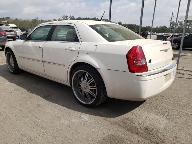 2C3KA33G18H255476 - 2008 CHRYSLER 300 LIMITED WHITE photo 2