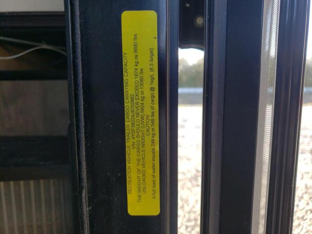 4YDF38224J4702862 - 2018 KEYSTONE MONTANA TAN photo 10