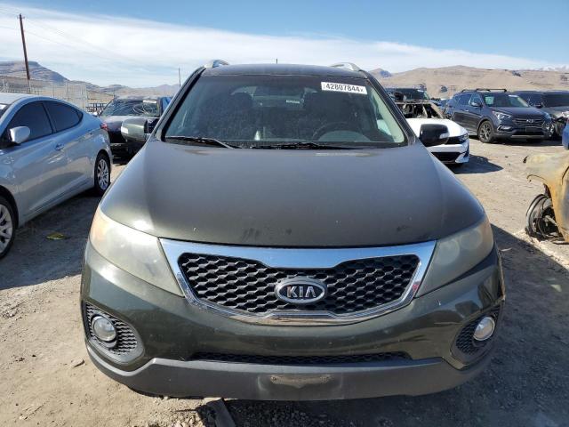 5XYKUDA29BG154255 - 2011 KIA SORENTO EX GREEN photo 5