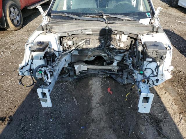 5XXGT4L3XJG230034 - 2018 KIA OPTIMA LX WHITE photo 11