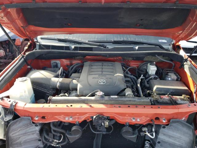 5TFDW5F12JX733821 - 2018 TOYOTA TUNDRA CREWMAX SR5 ORANGE photo 11