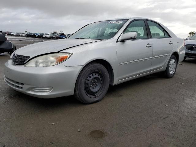 4T1BE30KX2U576327 - 2002 TOYOTA CAMRY LE SILVER photo 1