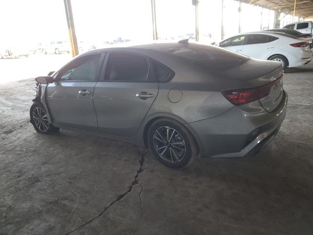 3KPF24AD2PE608391 - 2023 KIA FORTE LX GRAY photo 2