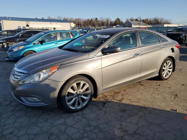 2013 HYUNDAI SONATA SE, null