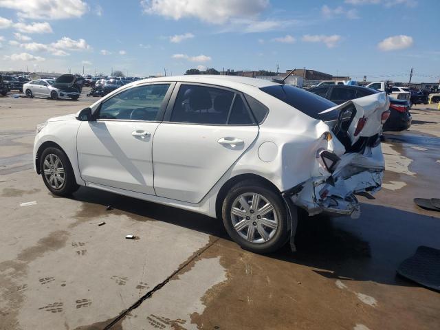 3KPA24AD3ME378902 - 2021 KIA RIO LX WHITE photo 2
