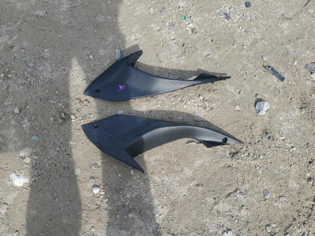 JKAEXEJ1XHDA01096 - 2017 KAWASAKI EX650 J შავი ფოტო 9