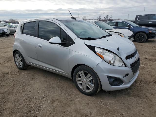 KL8CD6S90FC739658 - 2015 CHEVROLET SPARK 1LT GRAY photo 4