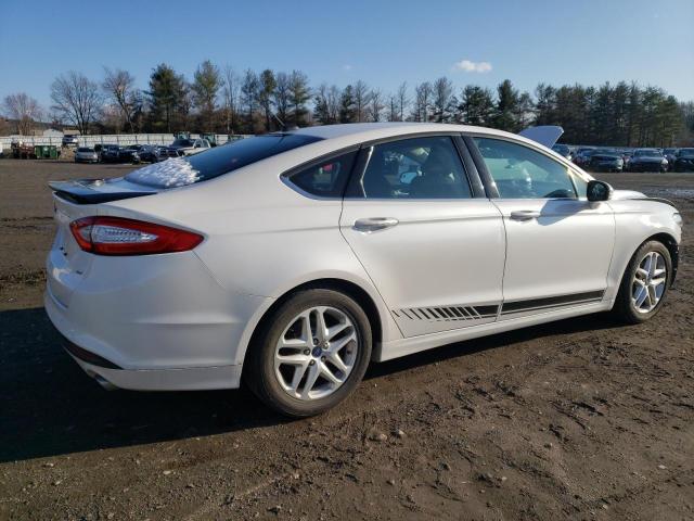 3FA6P0H79GR228375 - 2016 FORD FUSION SE WHITE photo 3