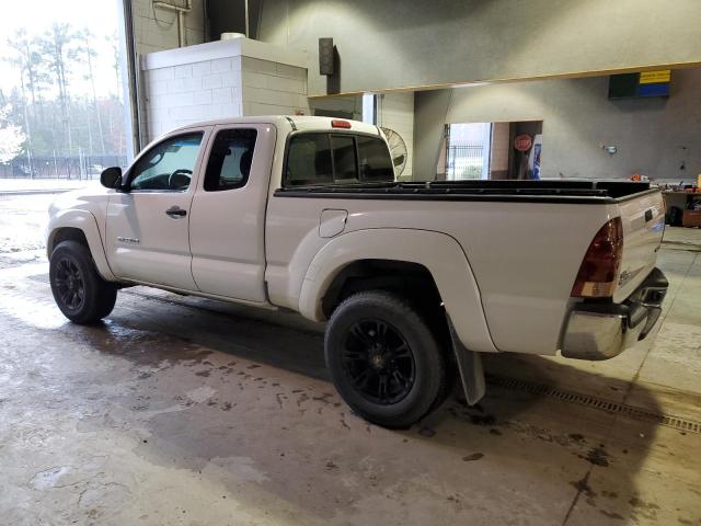 5TEUU42N36Z221672 - 2006 TOYOTA TACOMA ACCESS CAB WHITE photo 2