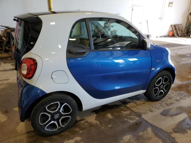 WMEFJ5DA7GK061479 - 2016 SMART FORTWO TWO TONE photo 3