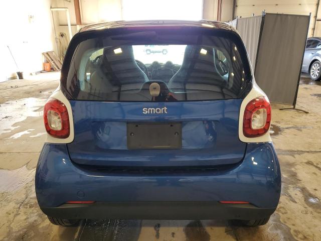 WMEFJ5DA7GK061479 - 2016 SMART FORTWO TWO TONE photo 6