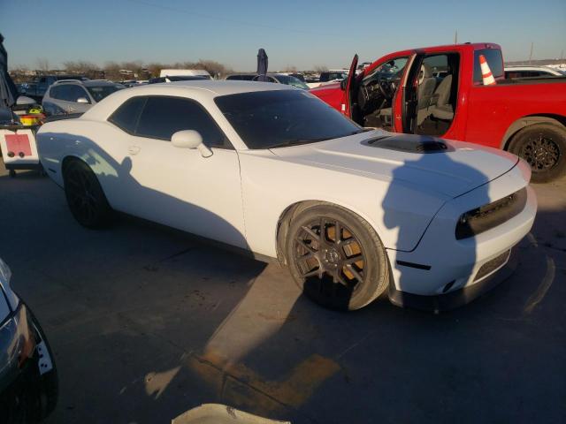 2C3CDZFJ1GH263663 - 2016 DODGE CHALLENGER R/T SCAT PACK WHITE photo 4