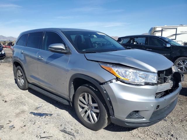 5TDZARFH2FS013666 - 2015 TOYOTA HIGHLANDER LE SILVER photo 4