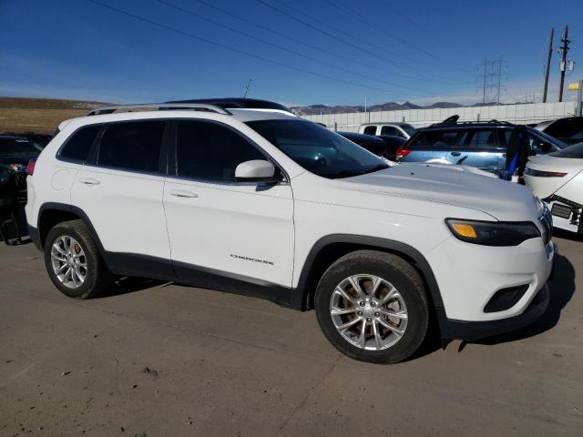 1C4PJLCB8KD172010 - 2019 JEEP CHEROKEE LATITUDE WHITE photo 4