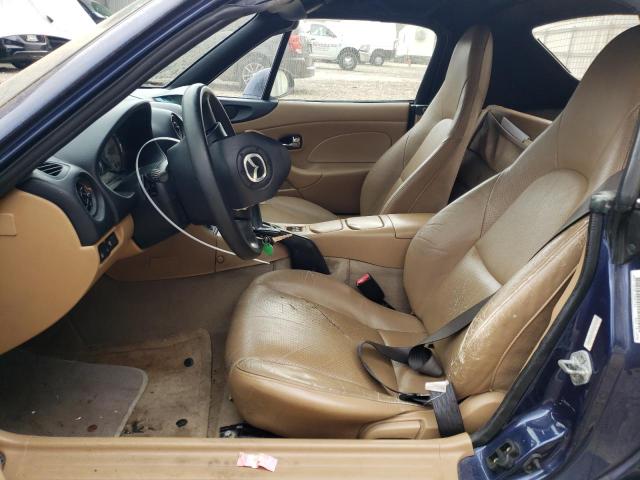 JM1NB353520221715 - 2002 MAZDA MX-5 MIATA BASE BLUE photo 7