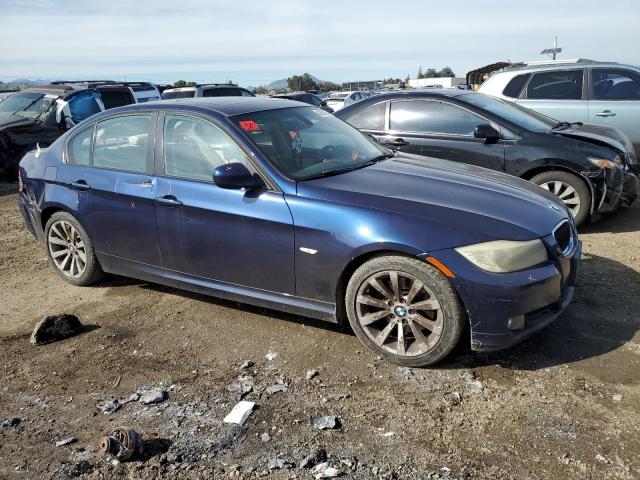 WBAPH5C51BF093457 - 2011 BMW 328 I SULEV BLUE photo 4