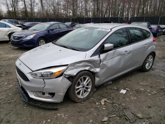 1FADP3K2XJL238943 - 2018 FORD FOCUS SE SILVER photo 1