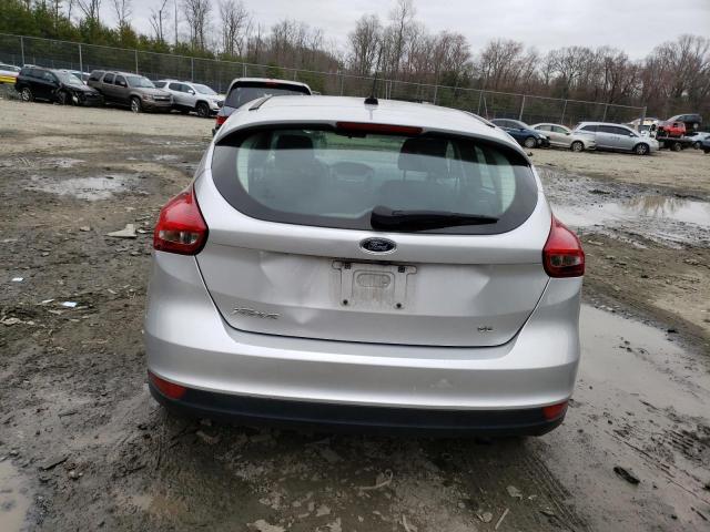 1FADP3K2XJL238943 - 2018 FORD FOCUS SE SILVER photo 6