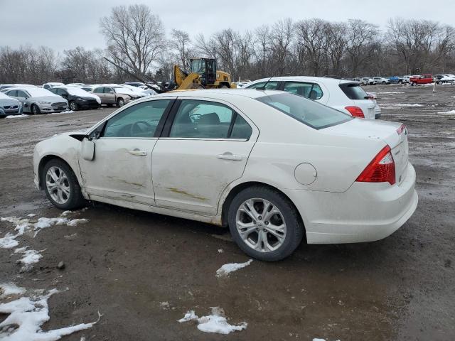 3FAHP0HA0CR283571 - 2012 FORD FUSION SE WHITE photo 2