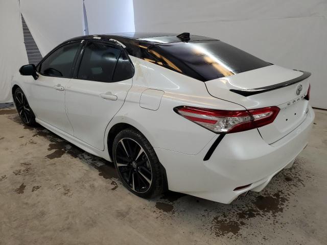 4T1B61HK1KU262359 - 2019 TOYOTA CAMRY XSE WHITE photo 2