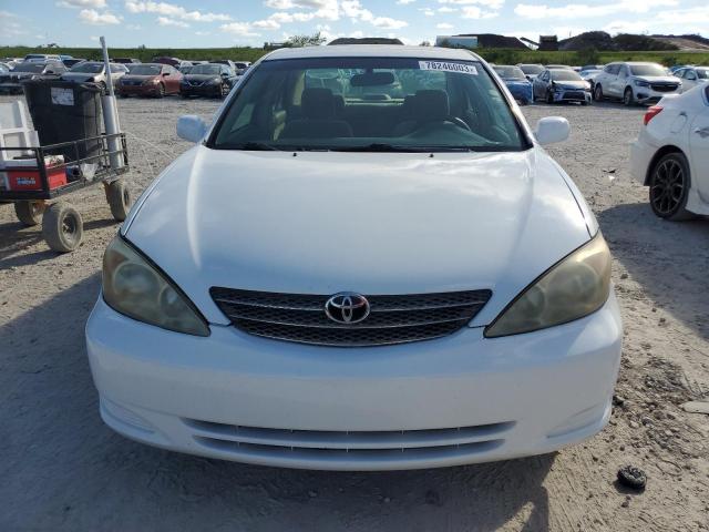 4T1BE32K93U142253 - 2003 TOYOTA CAMRY LE WHITE photo 5