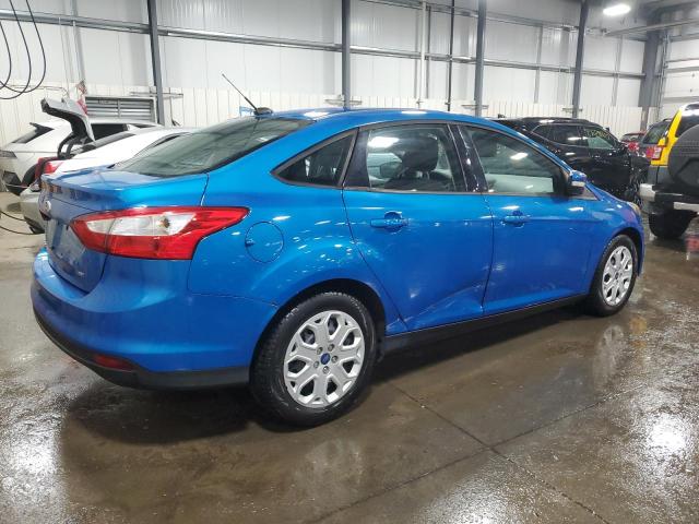 1FAHP3F25CL283030 - 2012 FORD FOCUS SE BLUE photo 3