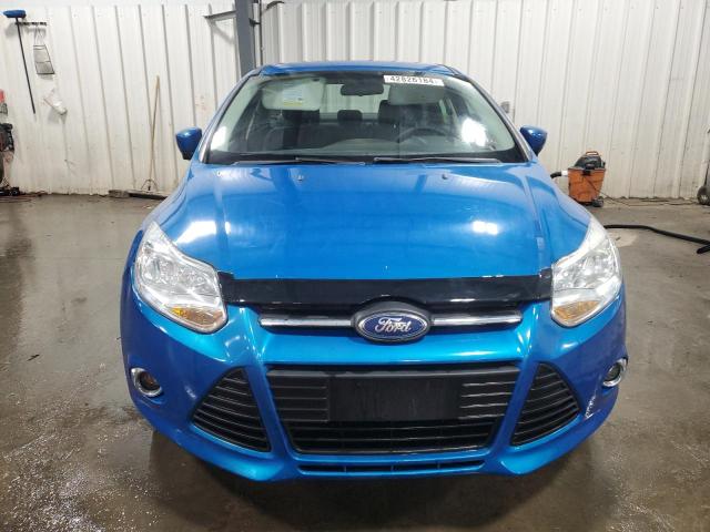 1FAHP3F25CL283030 - 2012 FORD FOCUS SE BLUE photo 5