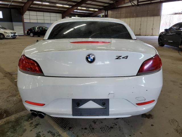 WBALM5C56BE378185 - 2011 BMW Z4 SDRIVE30I WHITE photo 6
