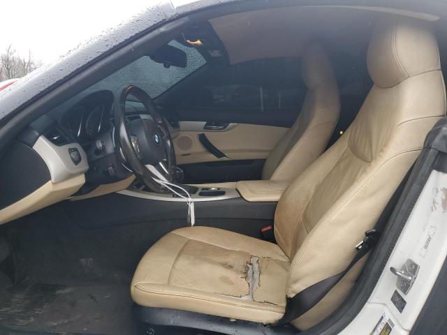WBALM5C56BE378185 - 2011 BMW Z4 SDRIVE30I WHITE photo 7