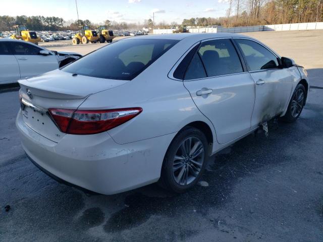 4T1BF1FK8FU038885 - 2015 TOYOTA CAMRY LE WHITE photo 3