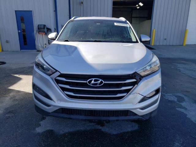 KM8J33A46JU710153 - 2018 HYUNDAI TUCSON SEL SILVER photo 5