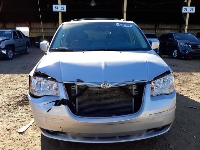 2A8HR54139R665513 - 2009 CHRYSLER TOWN & COU TOURING ვერცხლისფერი ფოტო 5