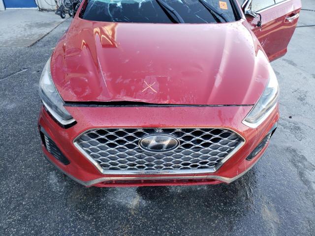 5NPE34AB7JH679483 - 2018 HYUNDAI SONATA SPORT RED photo 11