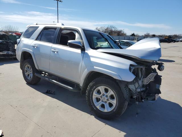 JTEZU5JR7F5094133 - 2015 TOYOTA 4RUNNER SR5 SILVER photo 4