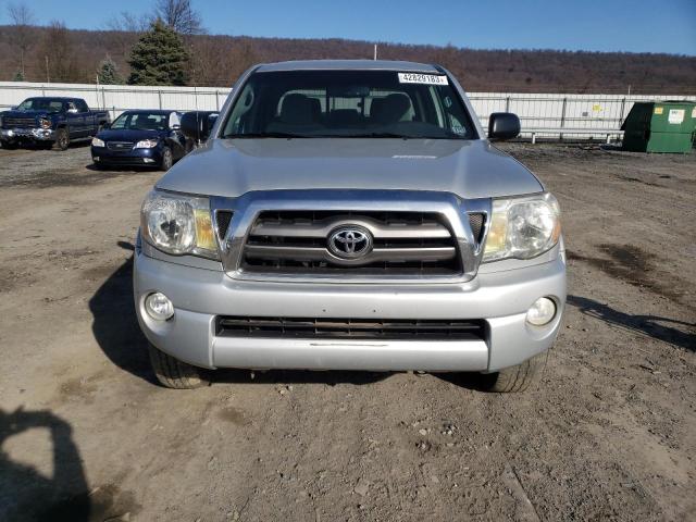 3TMMU4FN3AM020970 - 2010 TOYOTA TACOMA DOUBLE CAB LONG BED SILVER photo 5