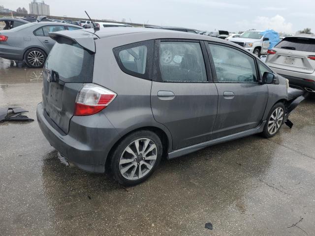 JHMGE8H5XDC055153 - 2013 HONDA FIT SPORT GRAY photo 3