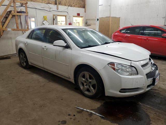 1G1ZH57B69F107822 - 2009 CHEVROLET MALIBU 1LT WHITE photo 4