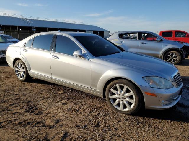 WDDNG86X48A176128 - 2008 MERCEDES-BENZ S 550 4MATIC SILVER photo 4