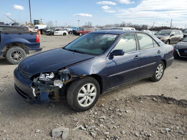 4T1BE32K62U592604 - 2002 TOYOTA CAMRY LE BLUE photo 1