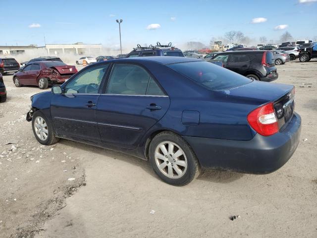 4T1BE32K62U592604 - 2002 TOYOTA CAMRY LE BLUE photo 2