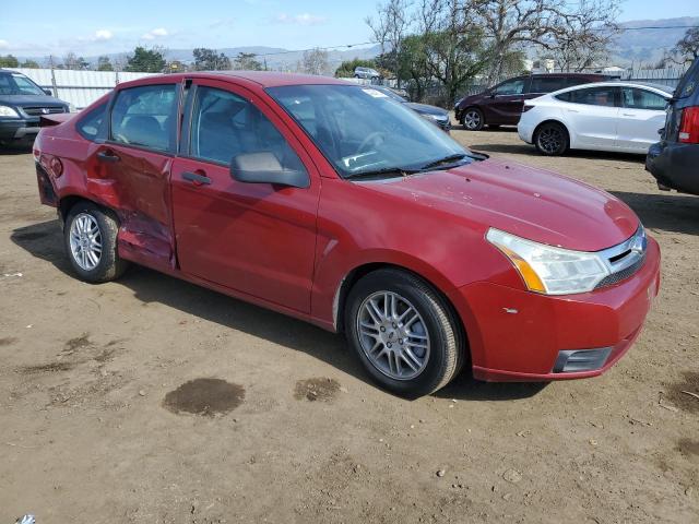 1FAHP35N29W149059 - 2009 FORD FOCUS SE RED photo 4