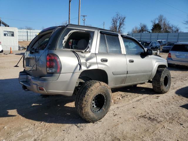 1GNDT13S052341784 - 2005 CHEVROLET TRAILBLAZE LS GRAY photo 3