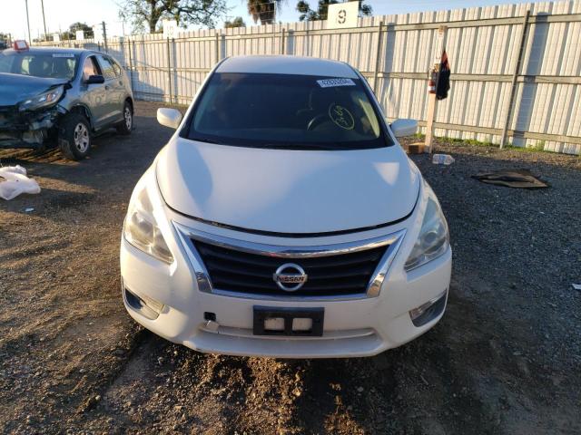 1N4AL3AP5DN495822 - 2013 NISSAN ALTIMA 2.5 WHITE photo 5