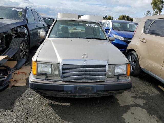 WDBEA30D4NB738840 - 1992 MERCEDES-BENZ 300 E SILVER photo 5