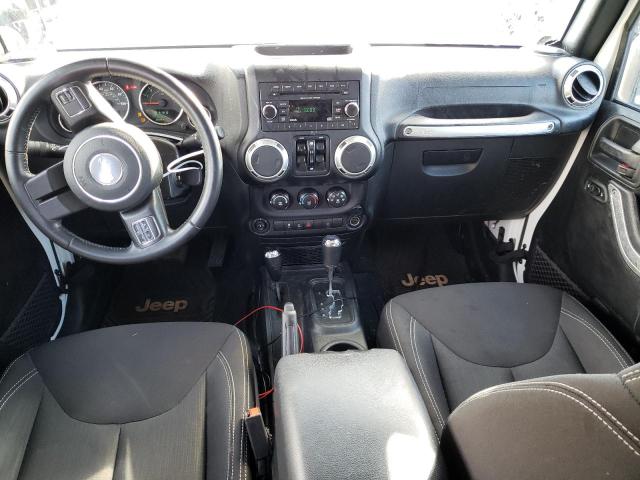 1C4BJWEG5JL926263 - 2018 JEEP WRANGLER U SAHARA WHITE photo 8