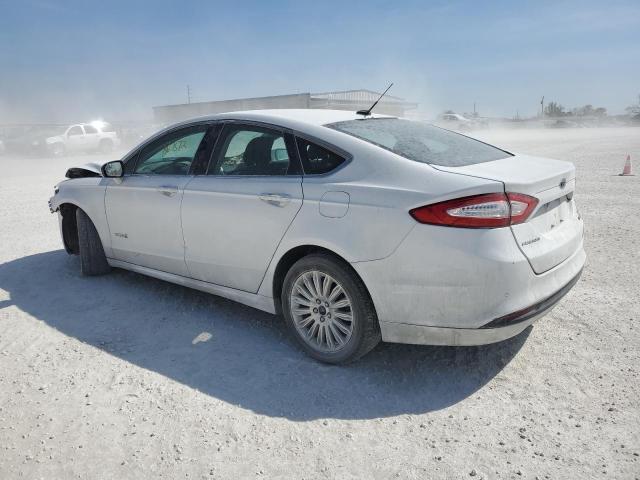 3FA6P0LU3DR312703 - 2013 FORD FUSION SE HYBRID WHITE photo 2