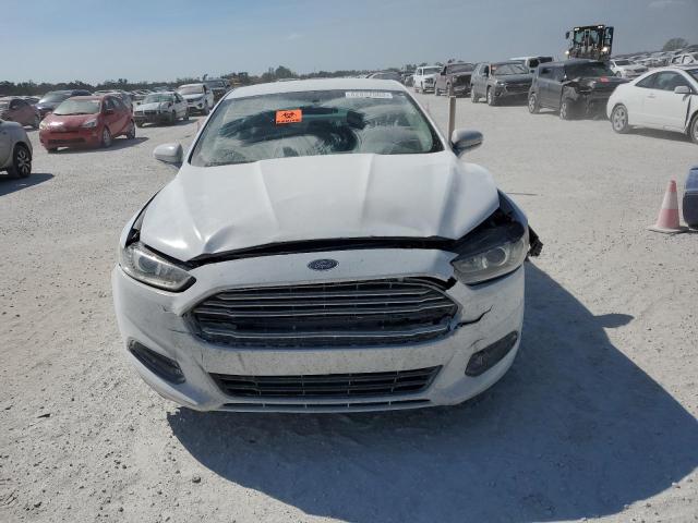 3FA6P0LU3DR312703 - 2013 FORD FUSION SE HYBRID WHITE photo 5